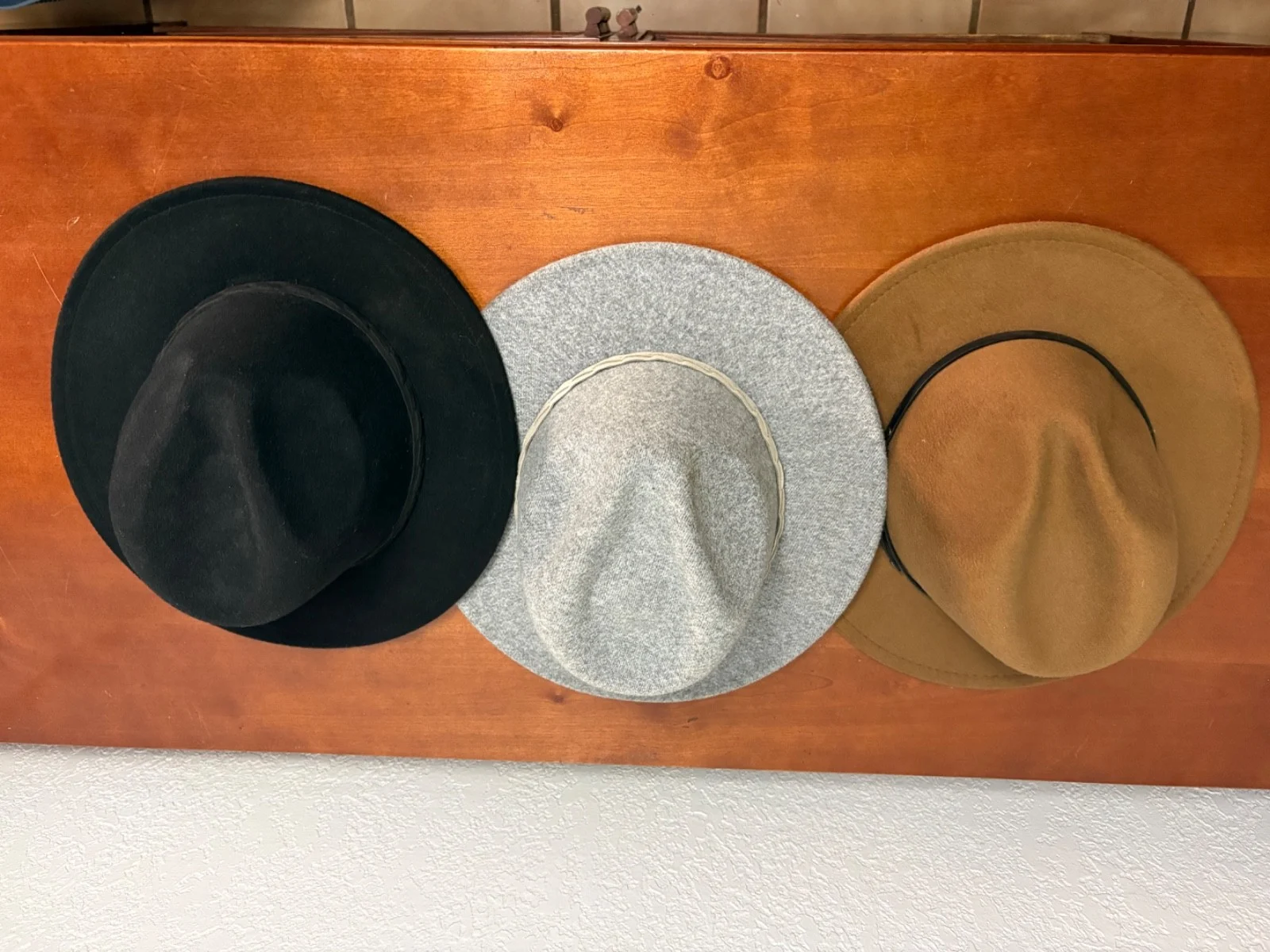 Set of 3 Wide Brim Fedora Hats Black Grey Camel Tan One Size Unisex Boater Style – photo 2