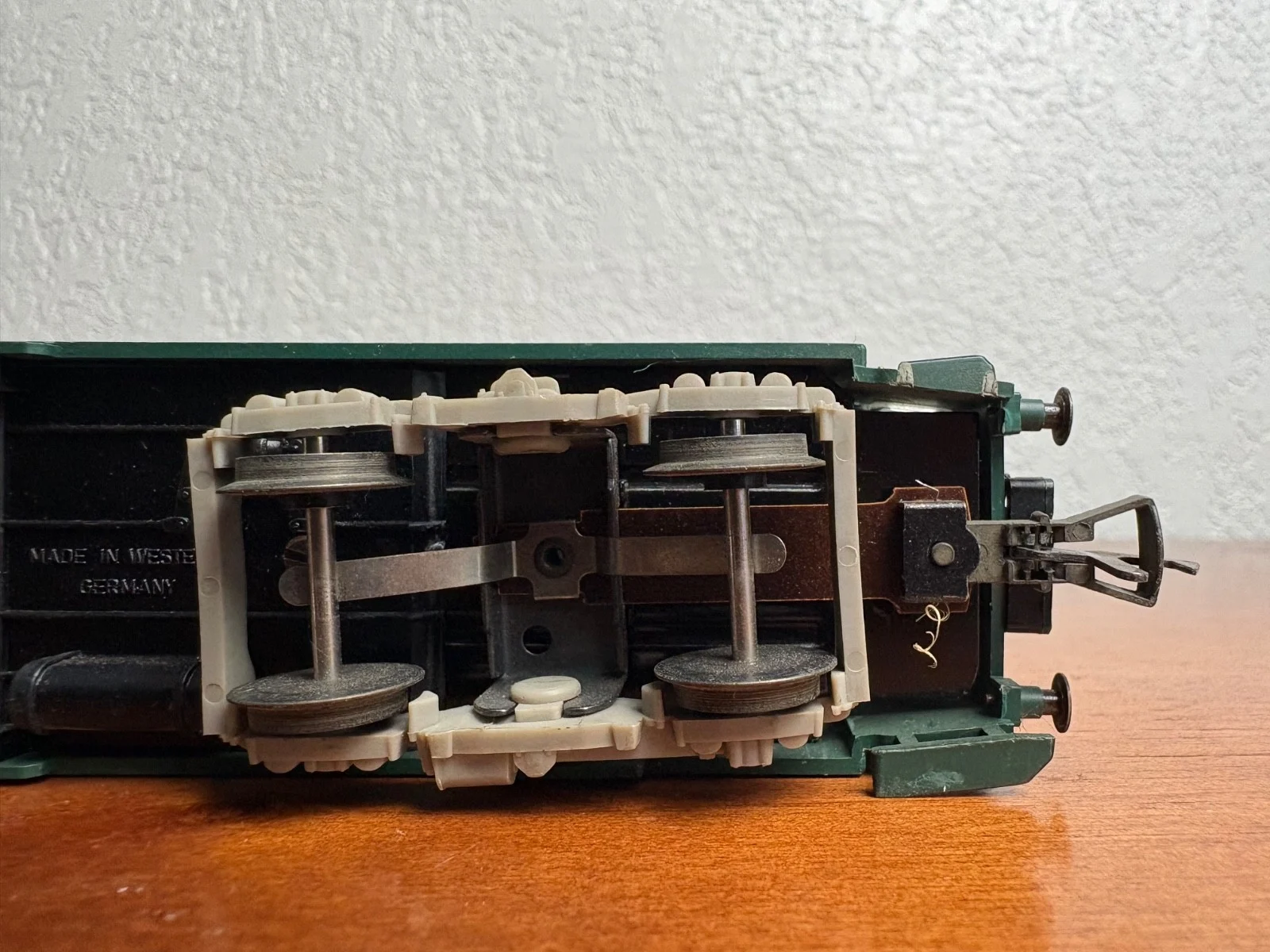 Fleischmann HO Scale SNCB Belgian Green Passenger Coach – photo 13