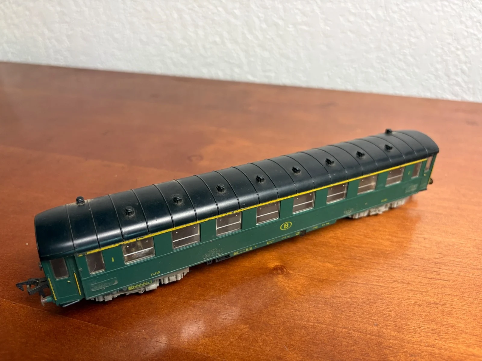 Fleischmann HO Scale SNCB Belgian Green Passenger Coach – photo 3