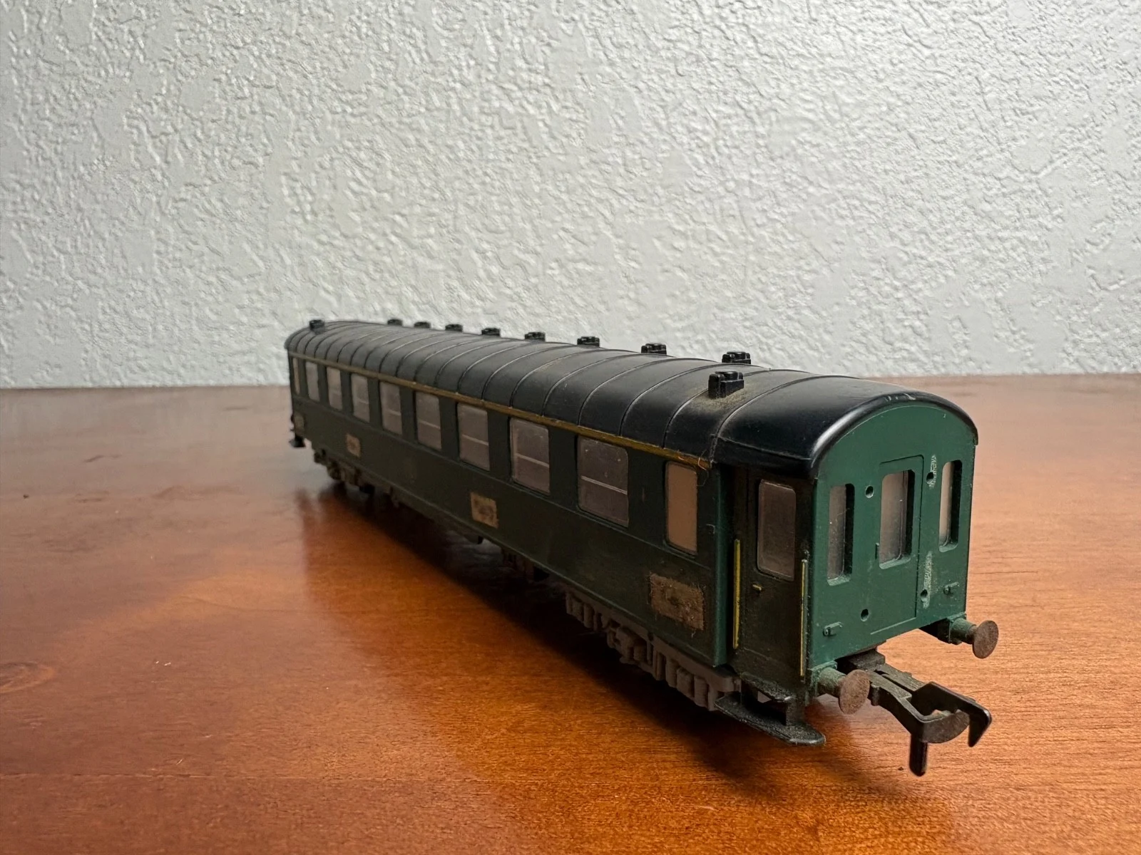 Fleischmann HO Scale SNCB Belgian Green Passenger Coach – photo 4