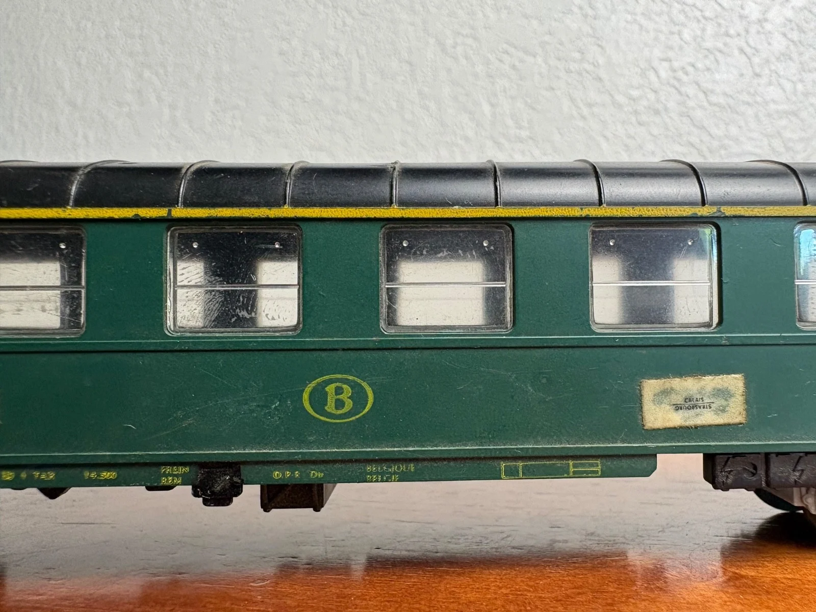 Fleischmann HO Scale SNCB Belgian Green Passenger Coach – photo 6