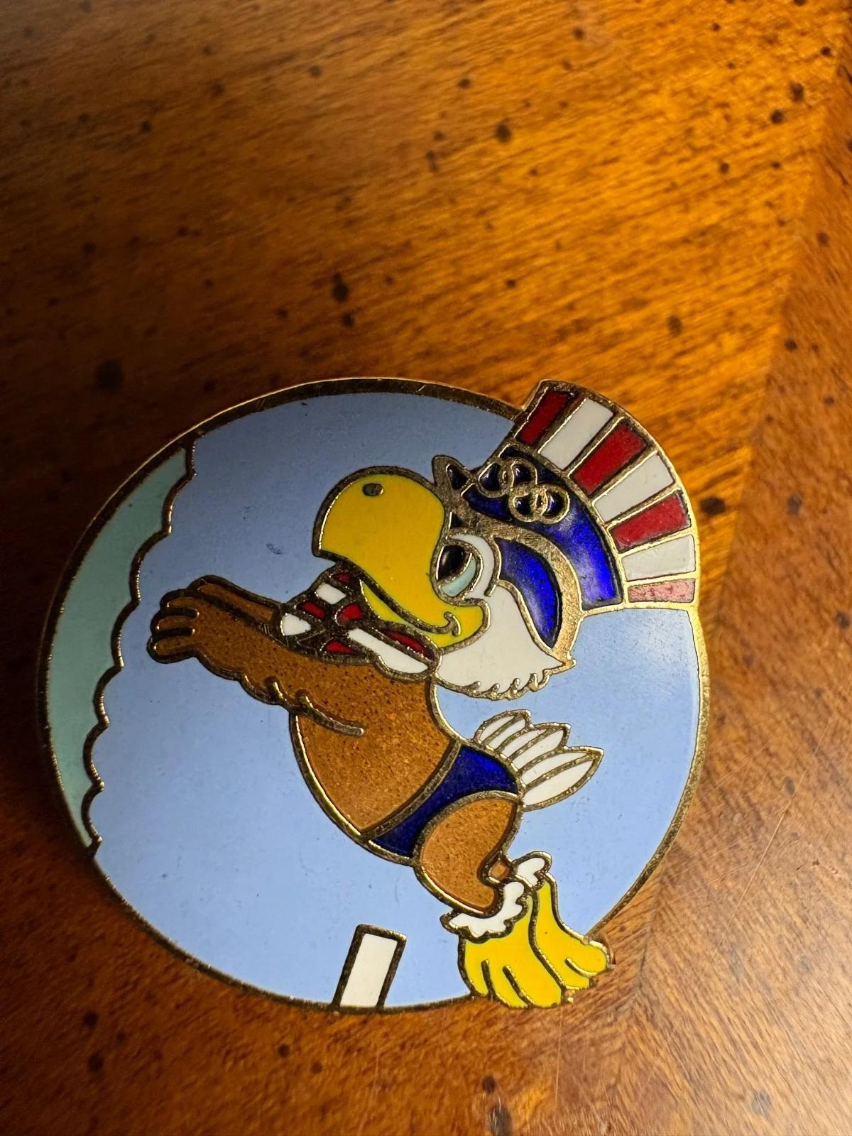 Vintage 1984 LA Olympics Sam the Eagle Pin Mascot Diving Swimming Blue Enamel